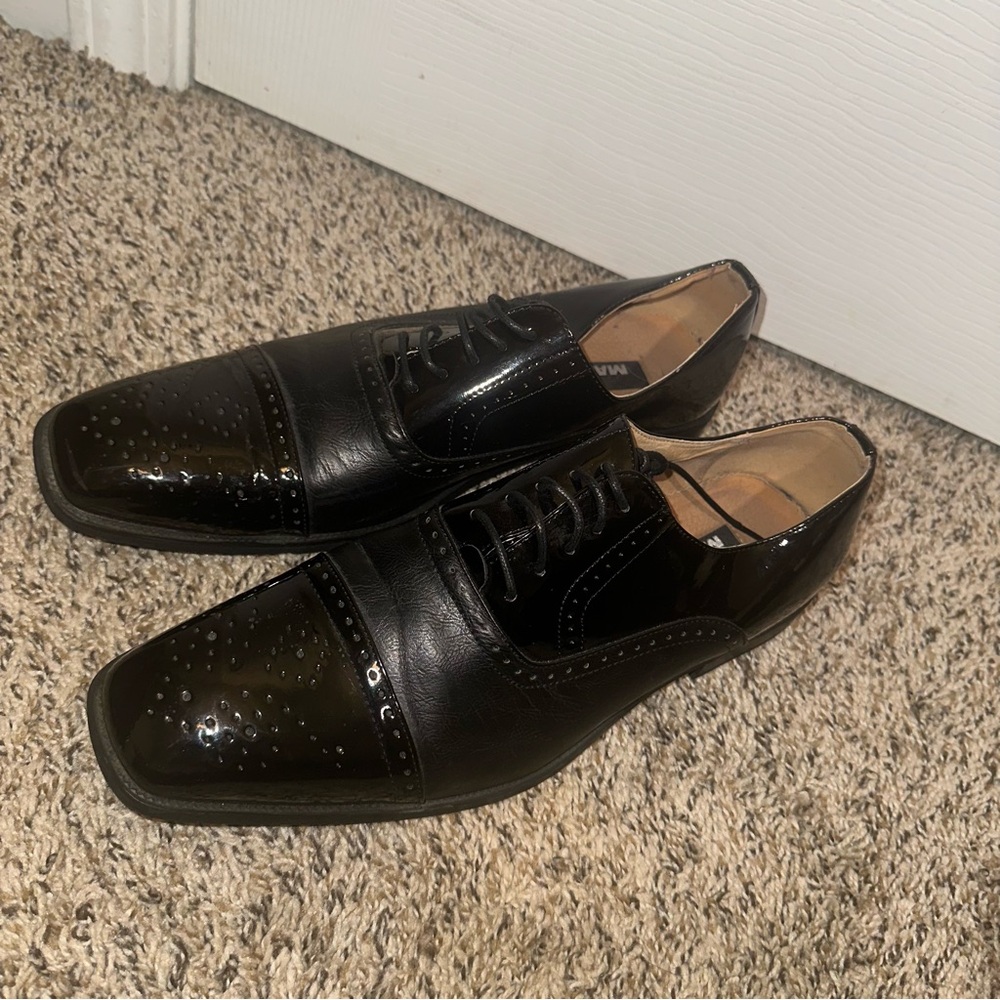 Elegant Black Oxford Dress Shoes